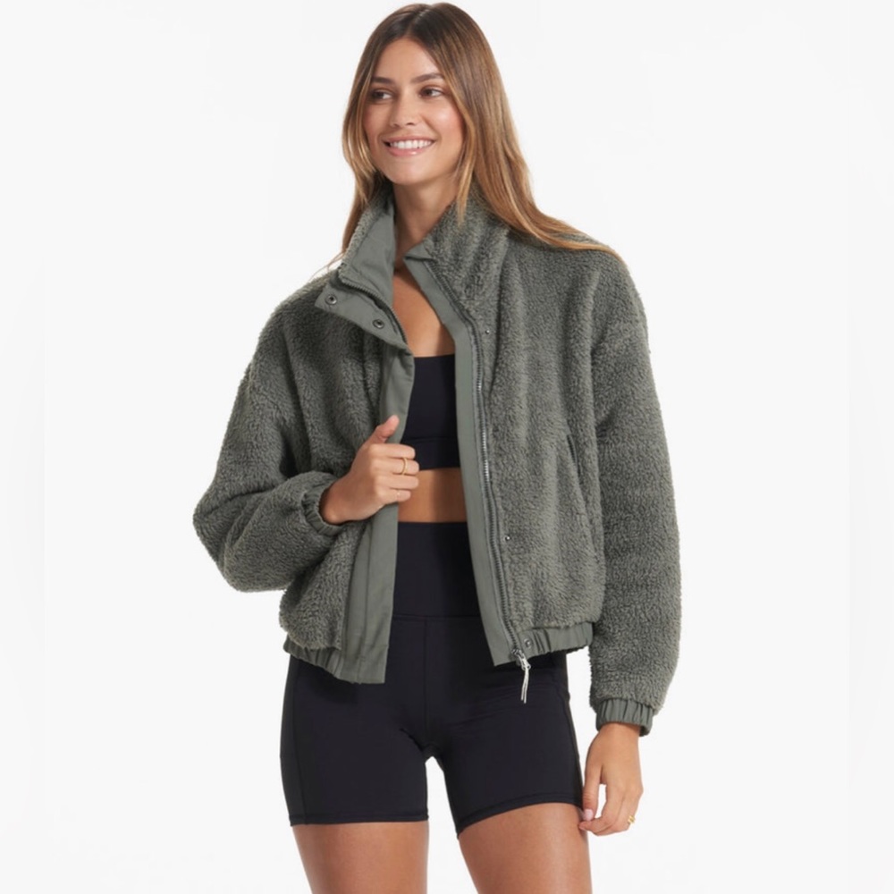Vuori cozy sherpa jacket full zip plush green dusty pine
